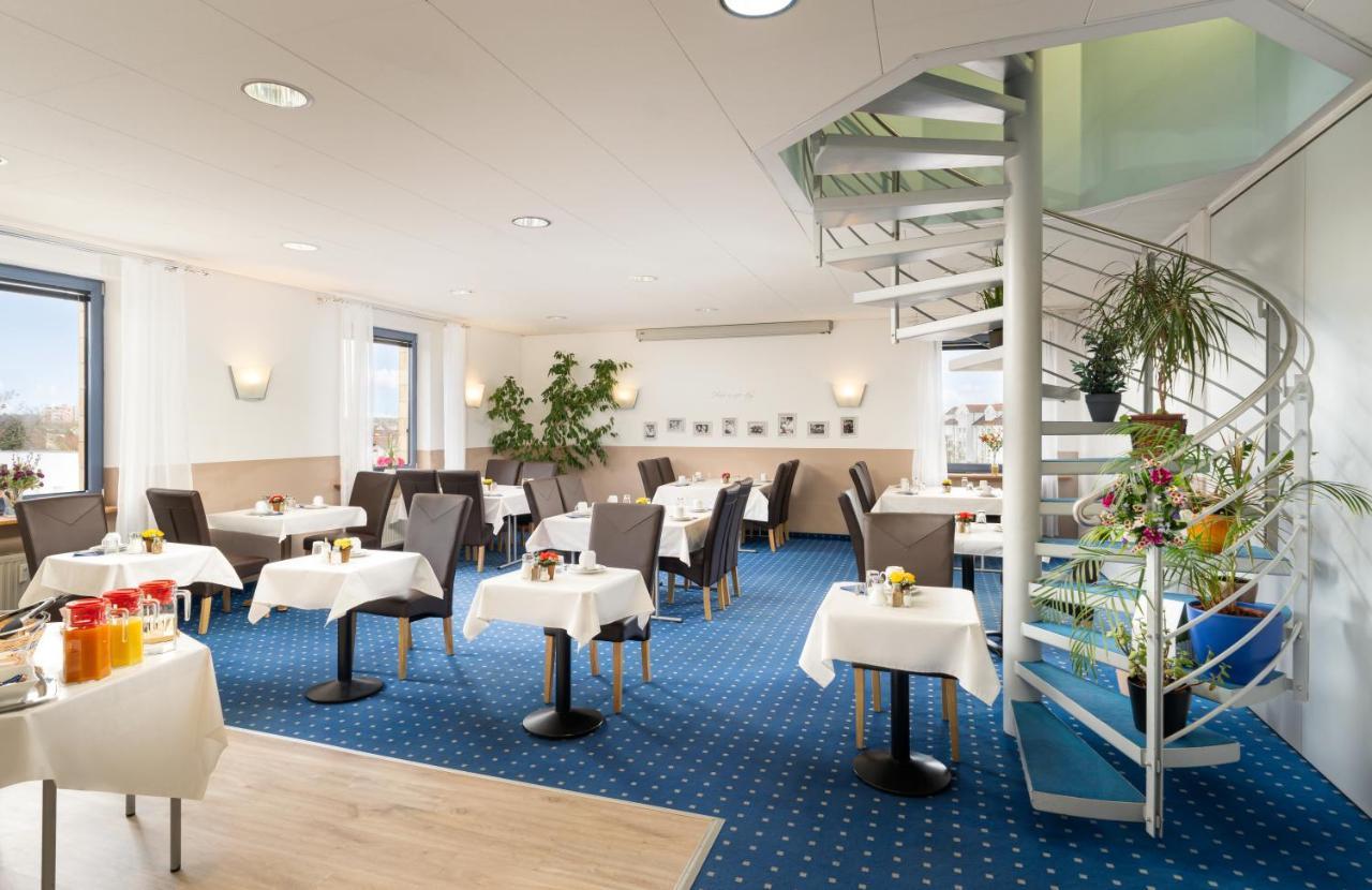 Mainstreet Hotel 3*